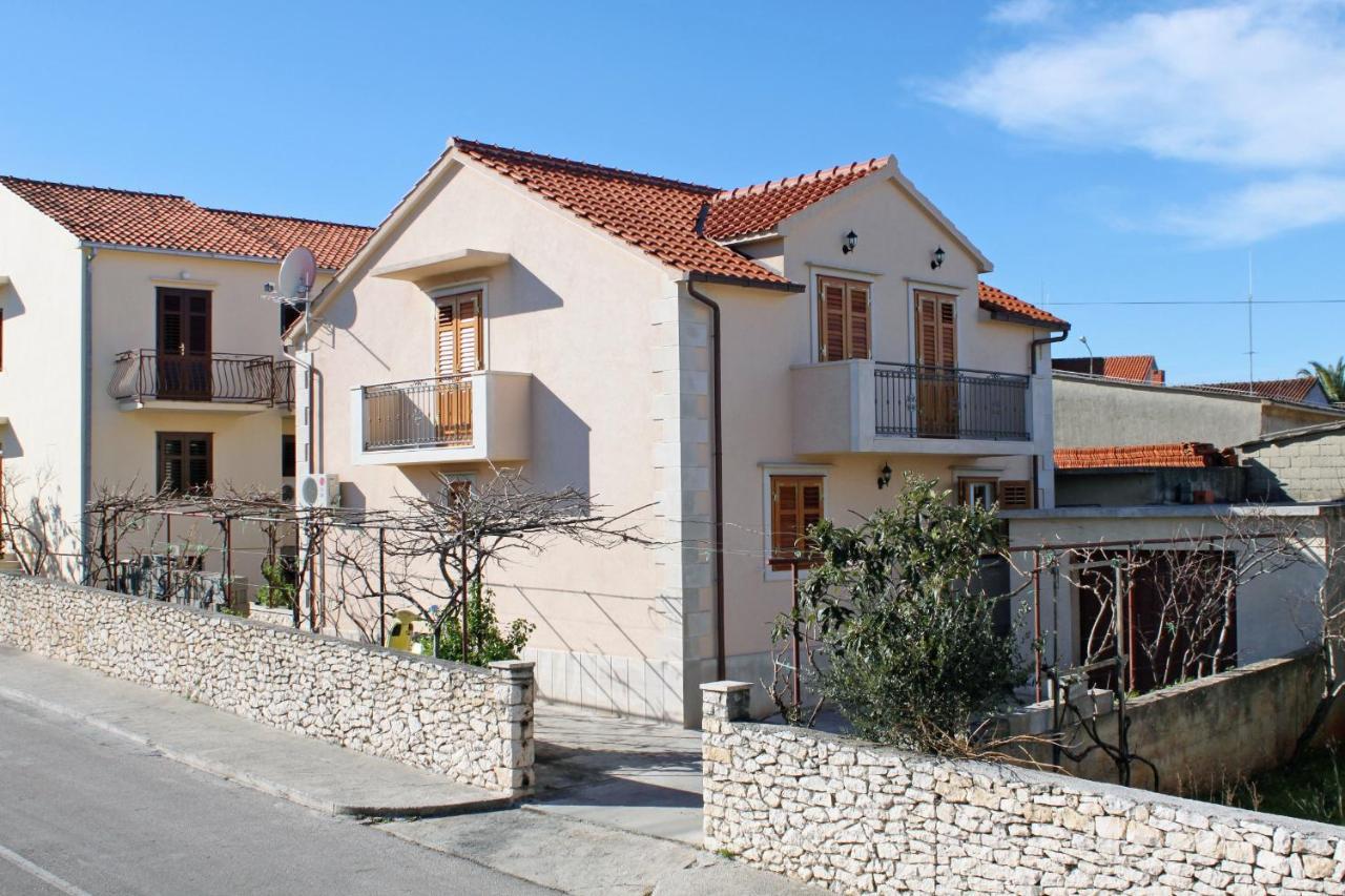 Apartments With A Parking Space Supetar, Brac - 6037 Екстер'єр фото