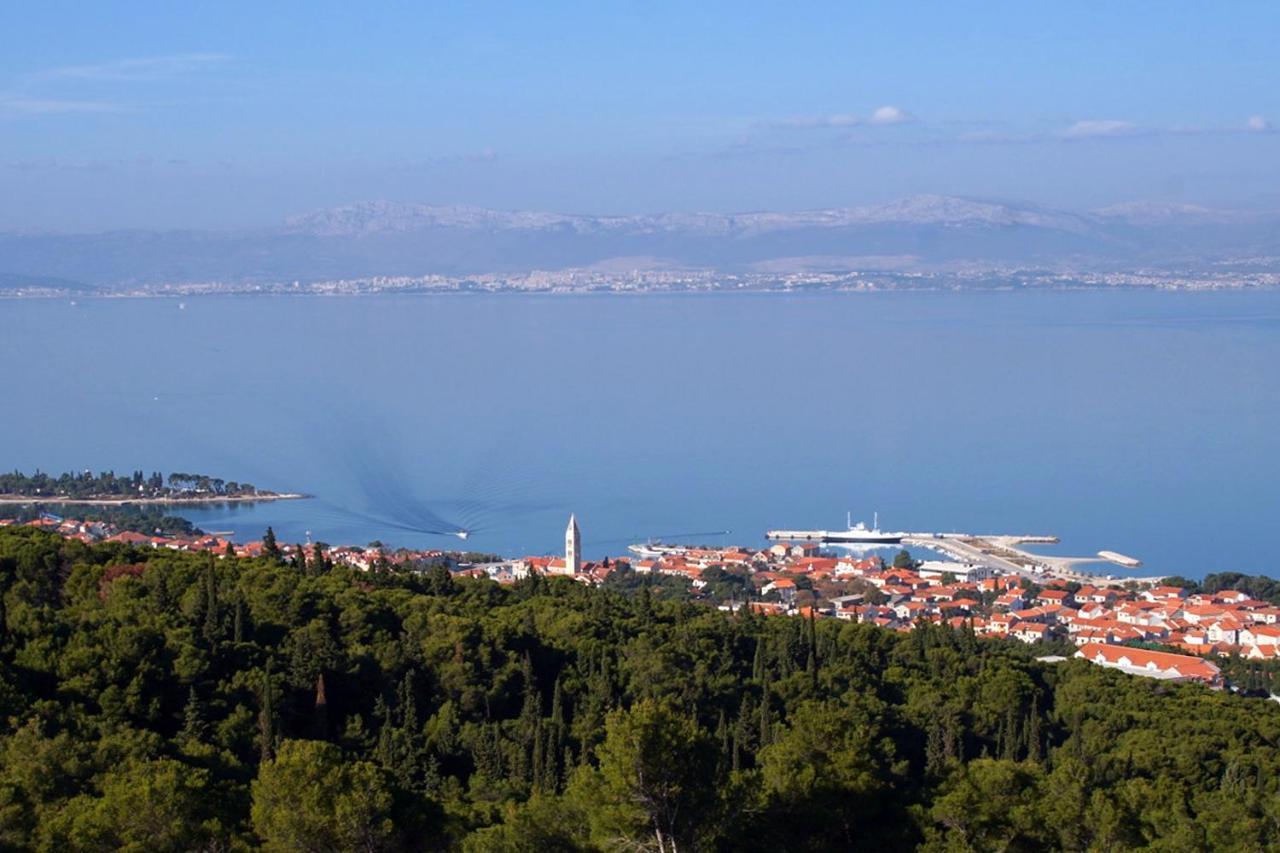Apartments With A Parking Space Supetar, Brac - 6037 Екстер'єр фото