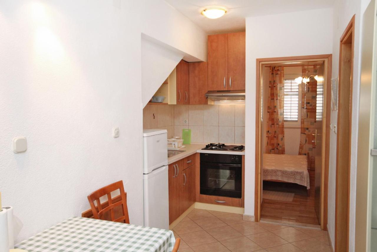 Apartments With A Parking Space Supetar, Brac - 6037 Екстер'єр фото